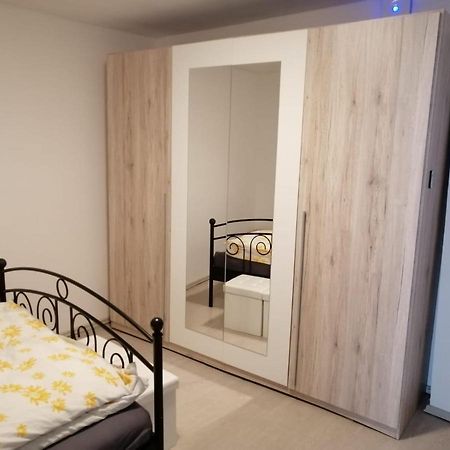Ferienwohnung Beutelsbacherstrasse 12 Unterturkheim شتوتغارت المظهر الخارجي الصورة