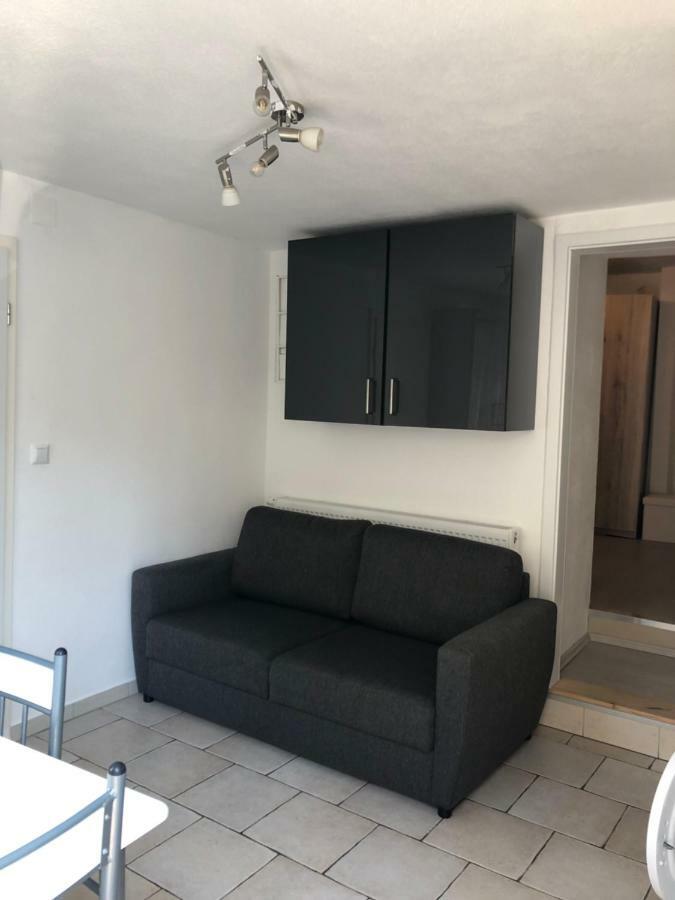 Ferienwohnung Beutelsbacherstrasse 12 Unterturkheim شتوتغارت المظهر الخارجي الصورة